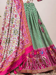 Green Patola Lehenga Choli – Festive Mehendi & Sangeet Wear