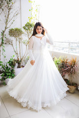 Faux Georgette Lace & Tassel Anarkali Suit Set with Plain Dupatta – Festival & Party Wear