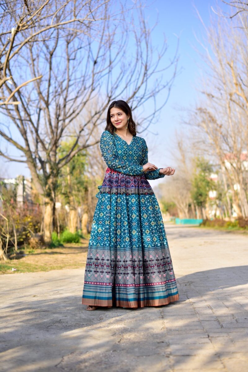 kushangini chanderi maxi set - Image 5