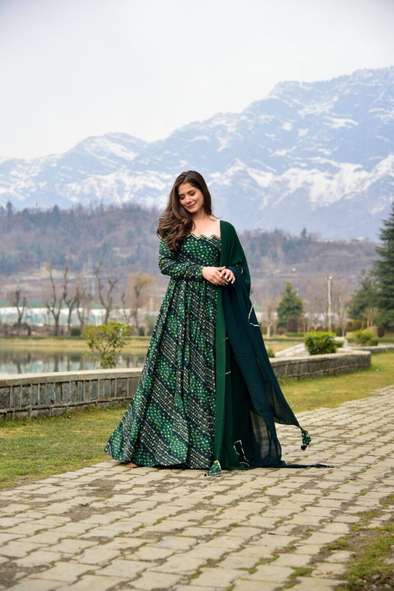 green shimmer glace maxi set - Image 5