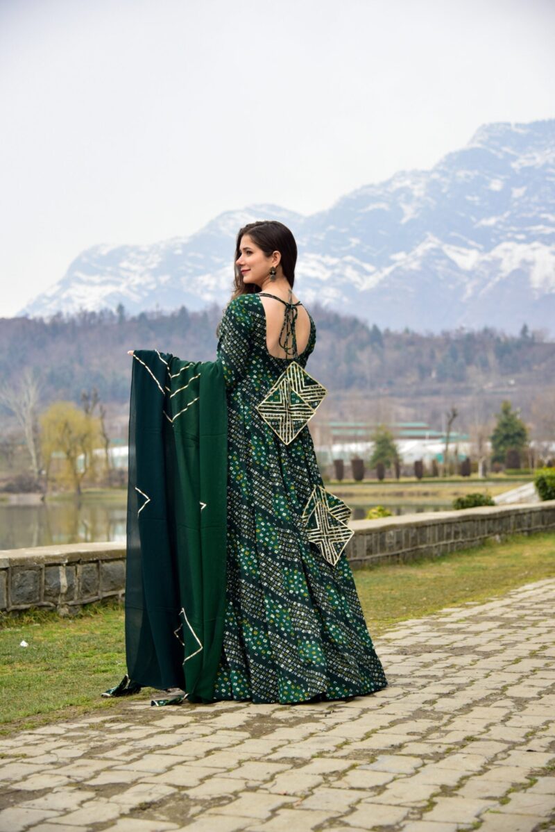 green shimmer glace maxi set - Image 3