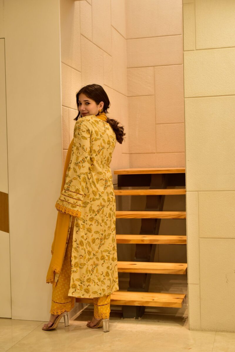 harleen yellow suit set - Image 4