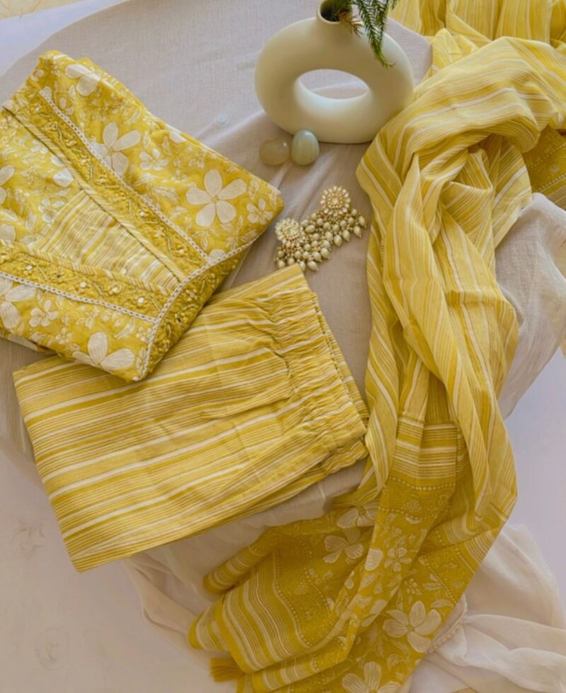 Soothing Yellow Lilys Premium Cotton Suit Set